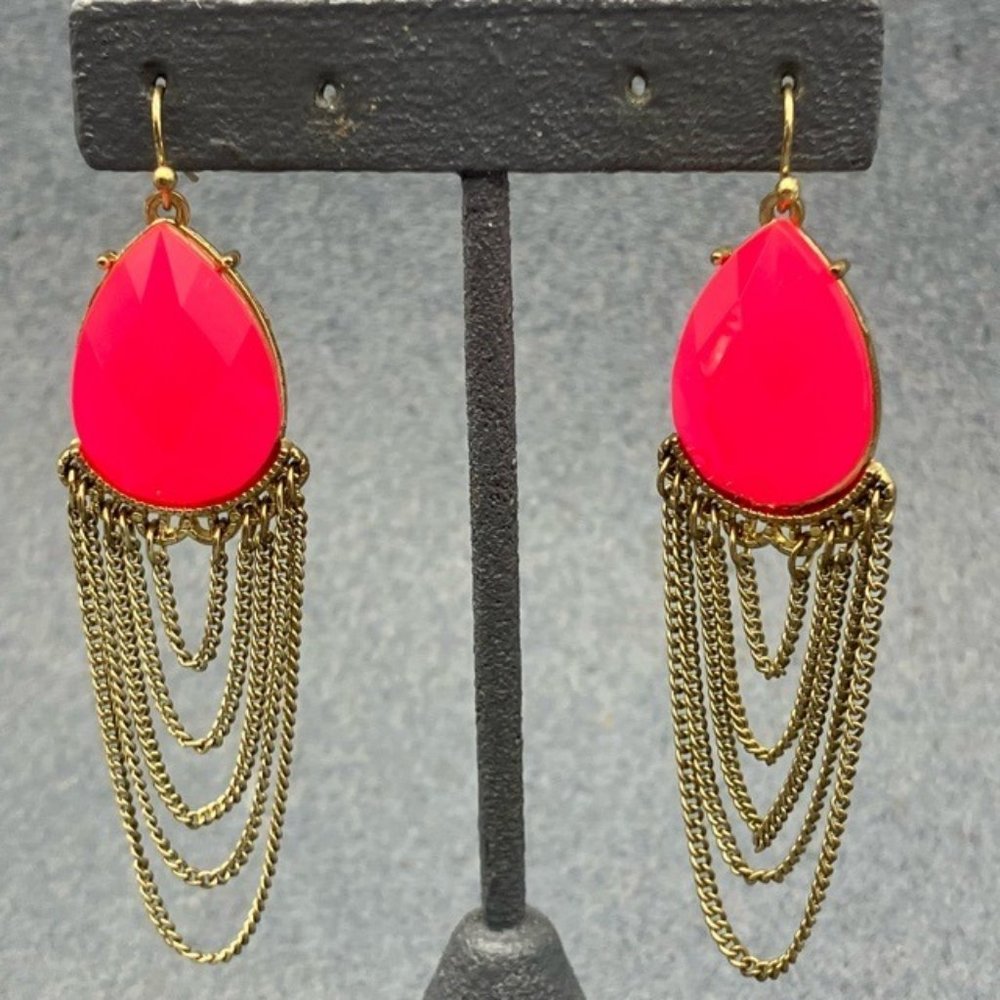 Trifari Dangle Pierced Earrings Neon Pink Faceted Teardrop Gold Chain Barbie